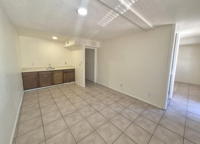 Foto del edificio - 1017 N 6th Ave