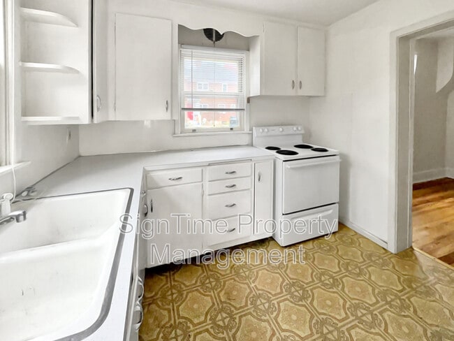 Foto del edificio - 825-827 Hamilton Boulevard - 827