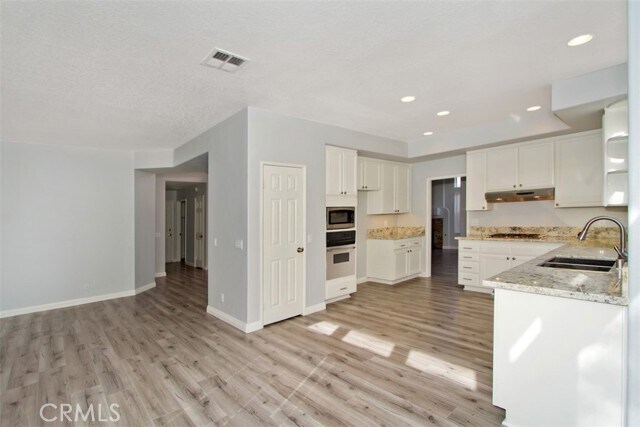 Building Photo - 39990 Coliseum Way