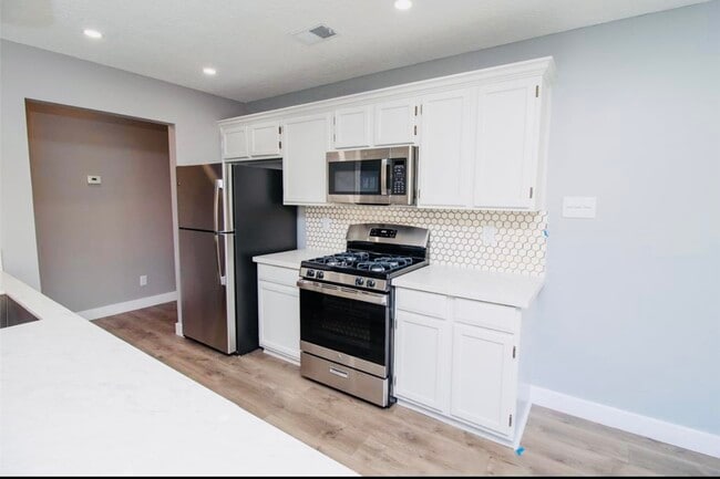 Building Photo - 10502 Linecamp Dr