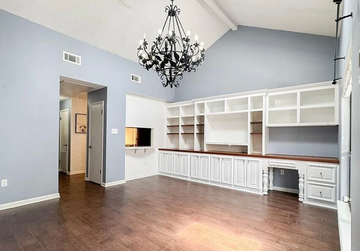 1 Bed 1 Bath Condo with Community Pool and... - 1 Bed 1 Bath Condo with Community Pool and...