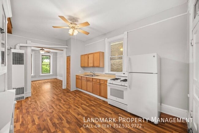 Building Photo - 1124 N Wolcott Ave