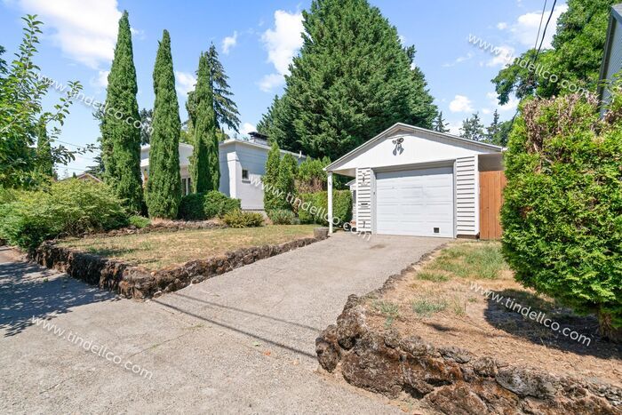 Charming 2-Bedroom Home in Desirable Woodstock Area – Pet Friendly! - Charming 2-Bedroom Home in Desirable Woodstock Area – Pet Friendly!