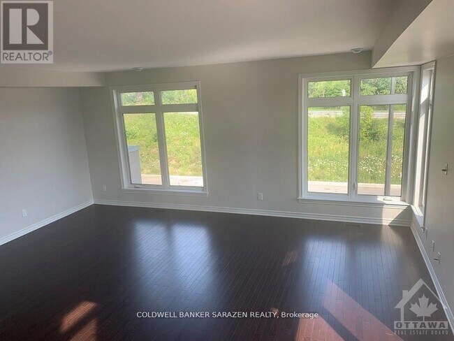 Photo du bâtiment - 808 CAP DIAMANT WAY