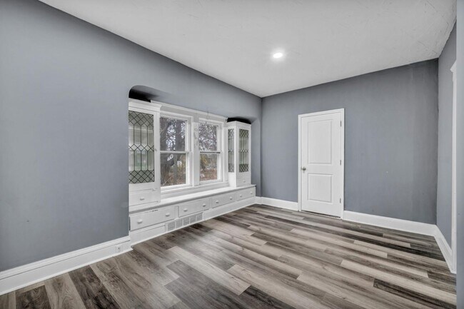 Foto del edificio - 4730 E 142nd St