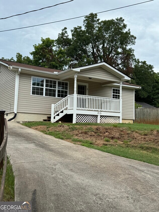 Primary Photo - 215 Arcadia St