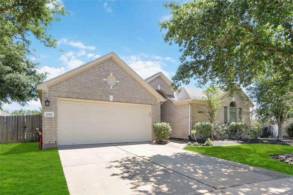 Primary Photo - 2301 Shadow Canyon Ct
