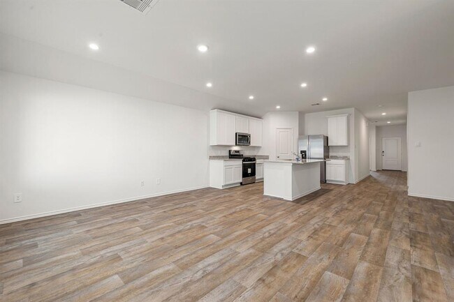 Building Photo - 30815 Brightwell Bnd