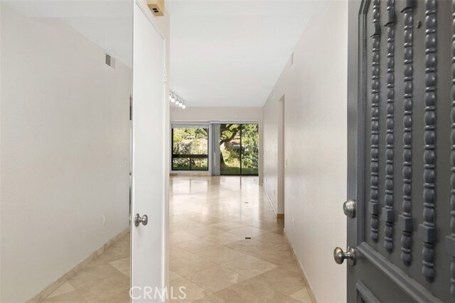 Foto del edificio - 31602 W Nine Dr
