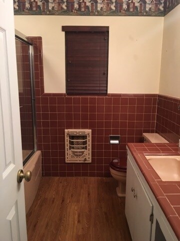 Building Photo - 13 Elmwood St