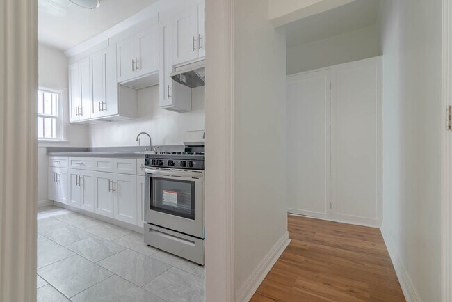 Foto del edificio - 404 N Coronado Street