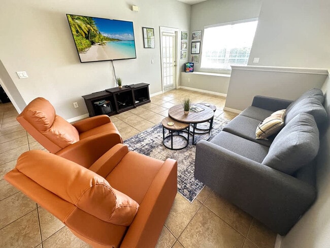 Building Photo - 2761 Oakwater Dr
