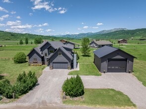 92 Ashley Dr