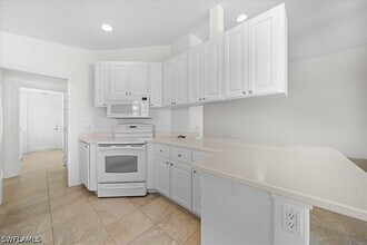 Building Photo - 7558 Rozzini Ln