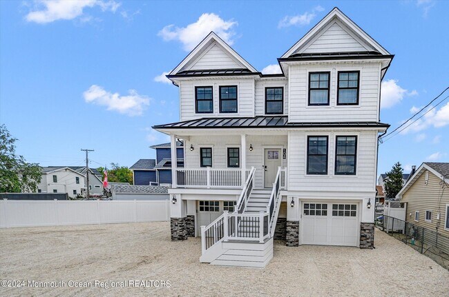 Building Photo - 104 Lawrence Dr