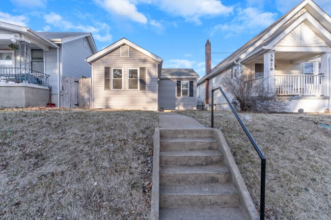 Foto del edificio - 3933 Walsh St