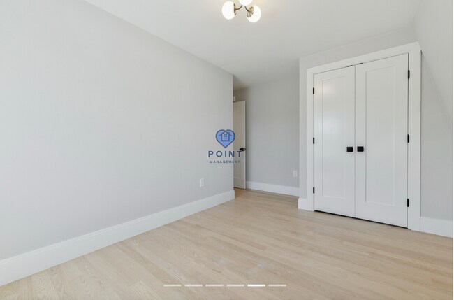 Foto del edificio - 228 Princeton St
