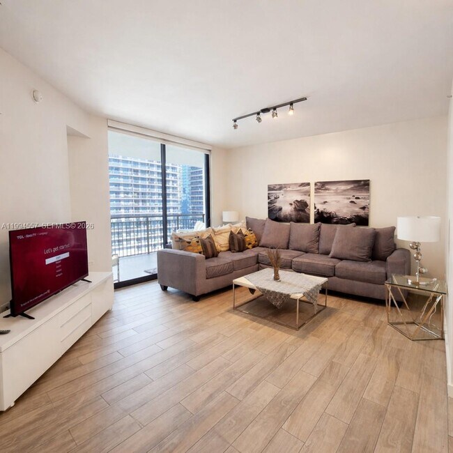 Foto del edificio - 999 SW 1st Ave
