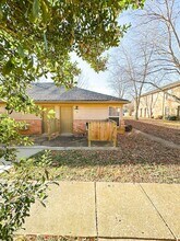 Building Photo - 100 Ballygar St