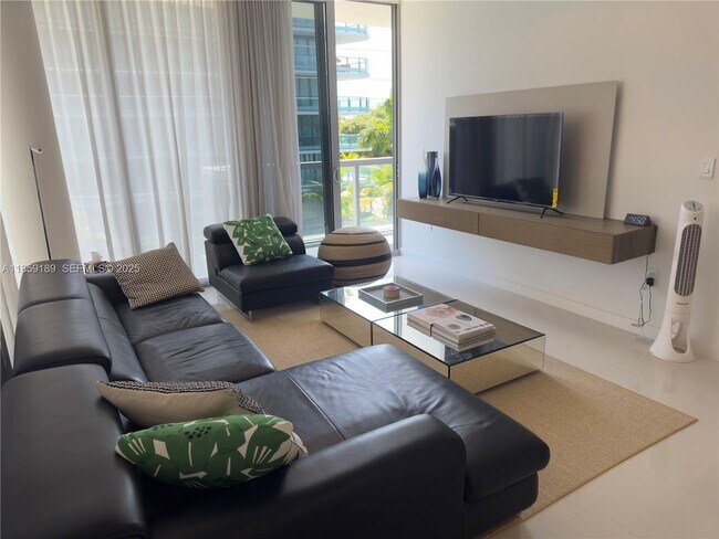 Foto del edificio - 9940 W Bay Harbor Dr