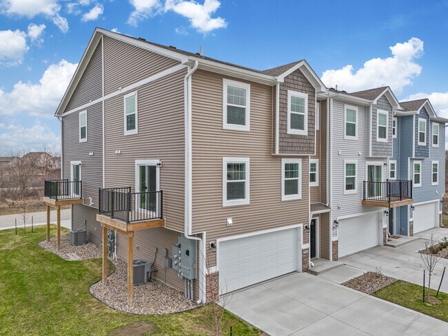 Foto del edificio - 219 Red Oak Ct