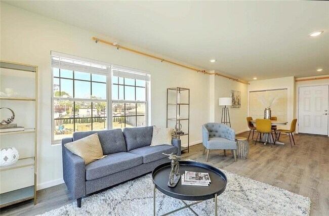 Foto del edificio - 327 Pine St