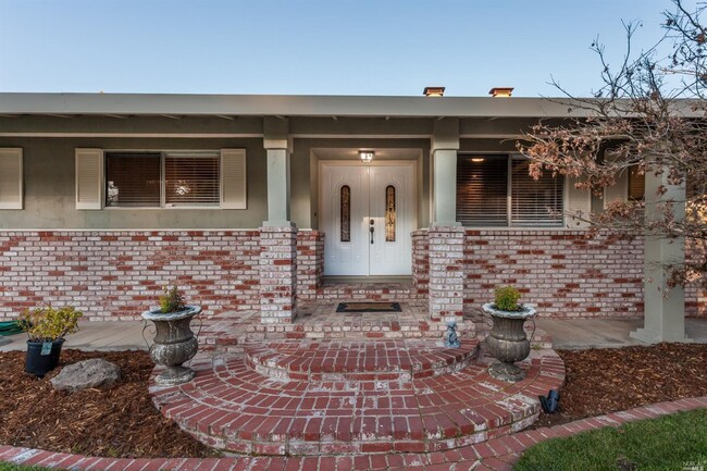 Building Photo - Three Bedroom Single Story Ranch Napa home in Coveted Hidden Valley