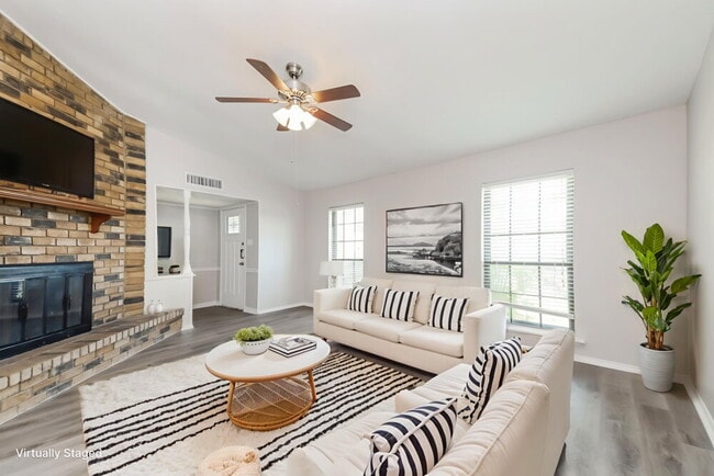 Building Photo - 8806 Linda Vista Dr