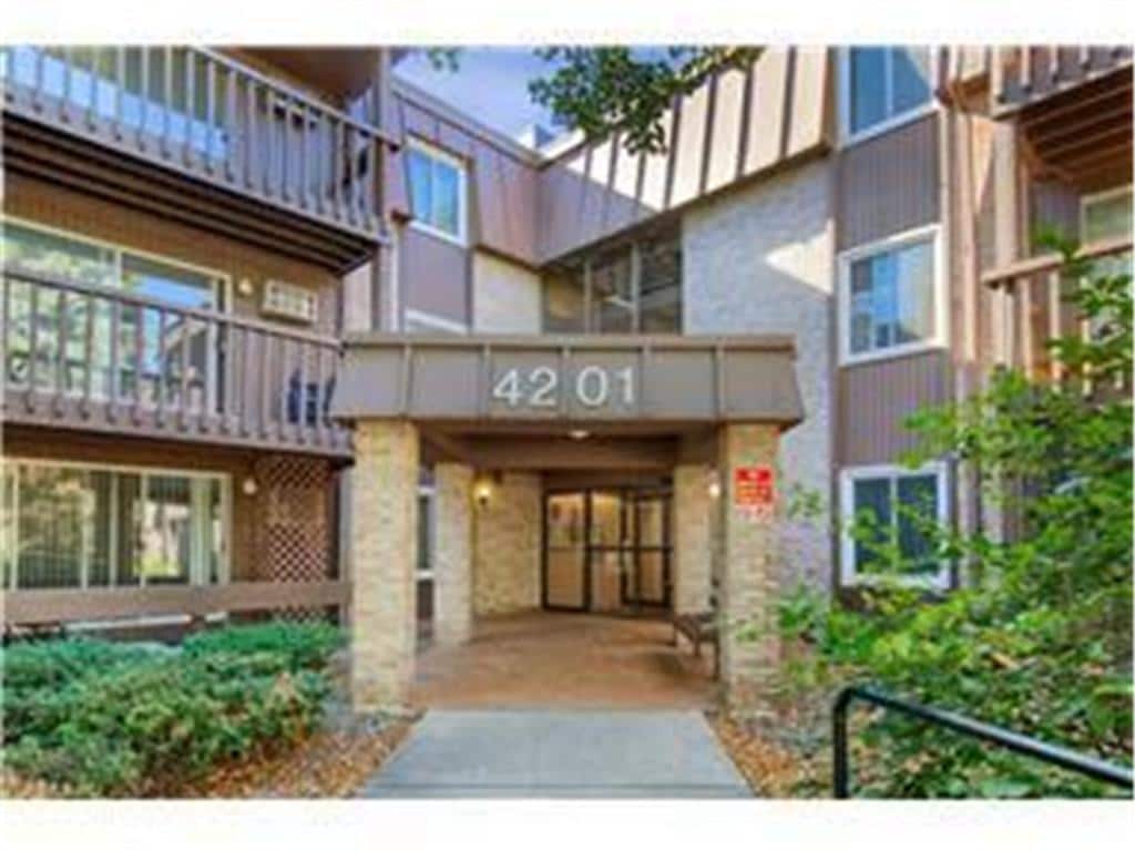 Primary Photo - 4201 Lakeside Ave N