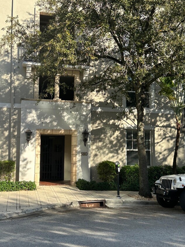 Foto principal - 580 S Sapodilla Ave