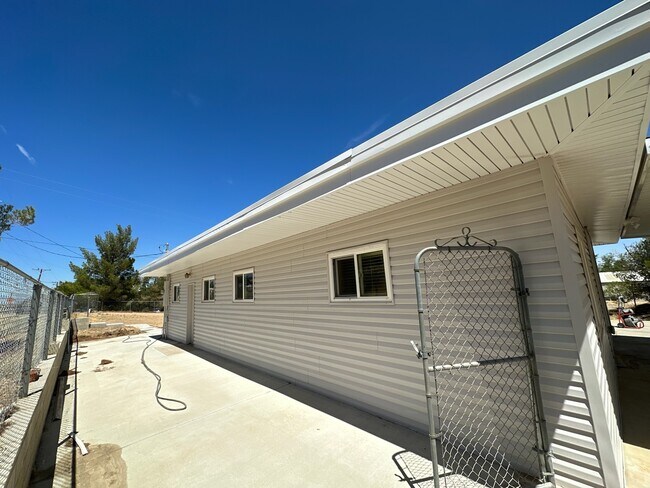 Building Photo - 22650 Roundup Way