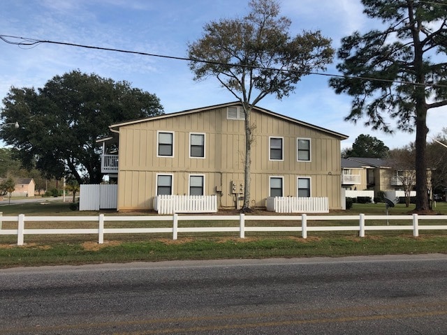 Building Photo - Meadowbrook Apartments