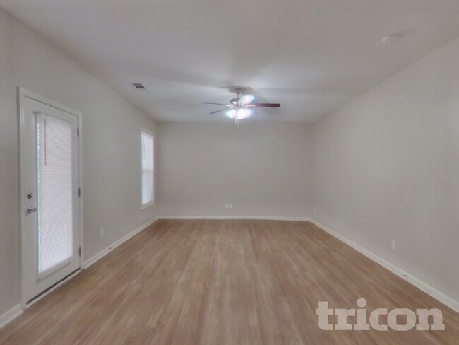 Foto del edificio - 2017 Rockycreek Ln