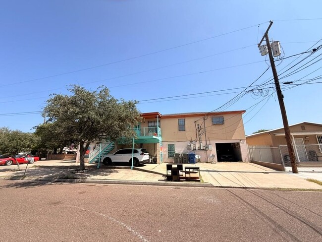 Building Photo - 2901 San Agustin Ave