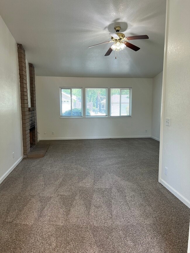 Building Photo - 9118 Suzette Ct