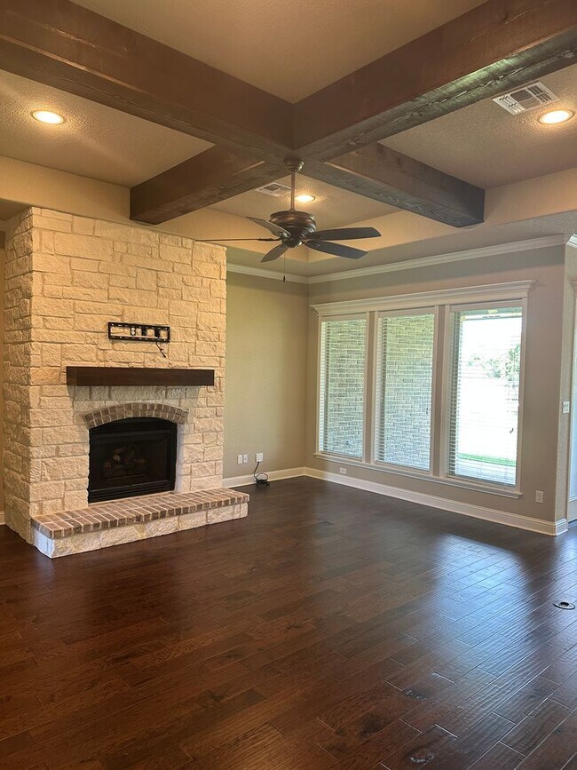 Foto del edificio - College Station - 4 bedrooms, 2.5 Bathroom, 2 car garage, fenced in back yard -Available now!