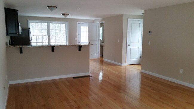 Building Photo - 19 Cardigan Ct