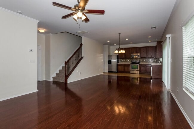 Building Photo - 6413 Prosperity Commons Dr