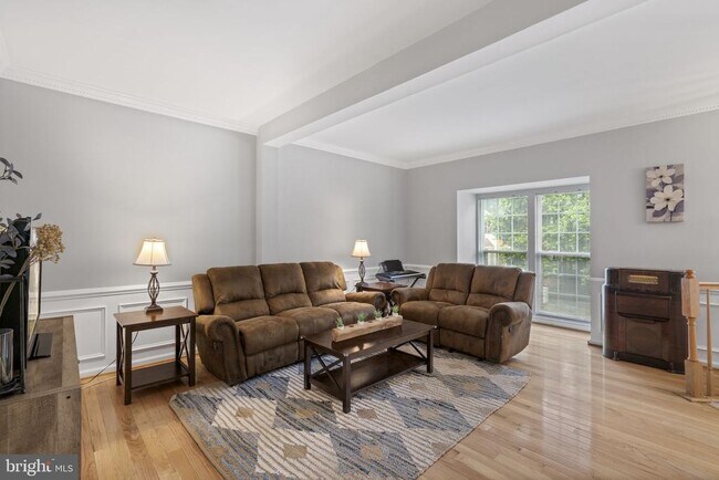 Building Photo - 6505 Parish Glebe Ln