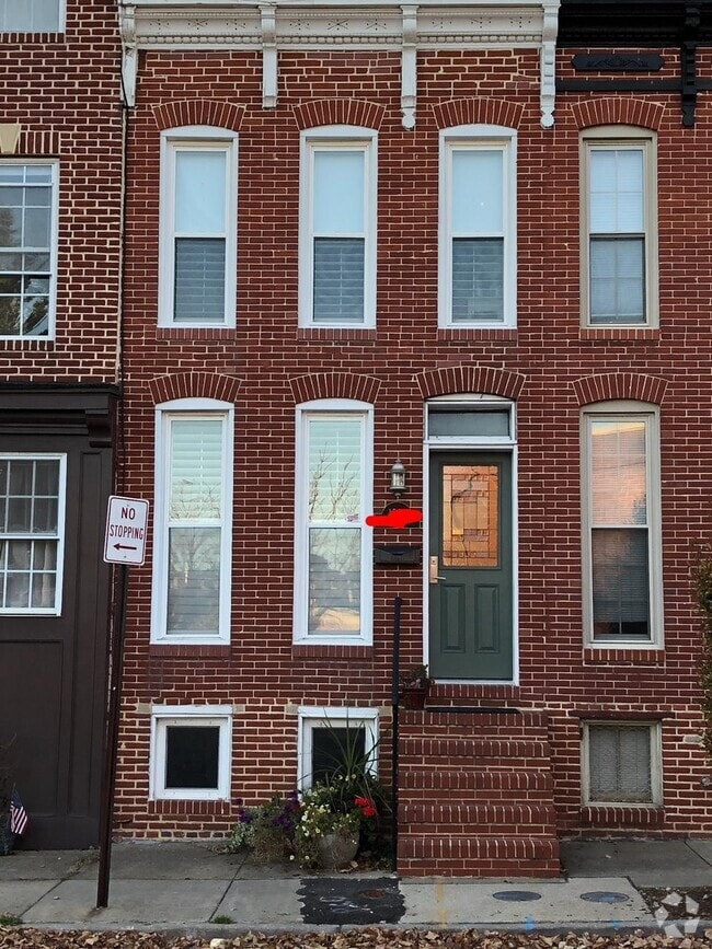Building Photo - 1552 Boyle St