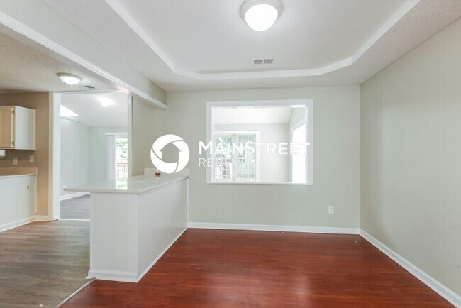 Foto del edificio - 4 Bedroom Pet-Friendly Home in Charlotte, NC with Main Street Renewal