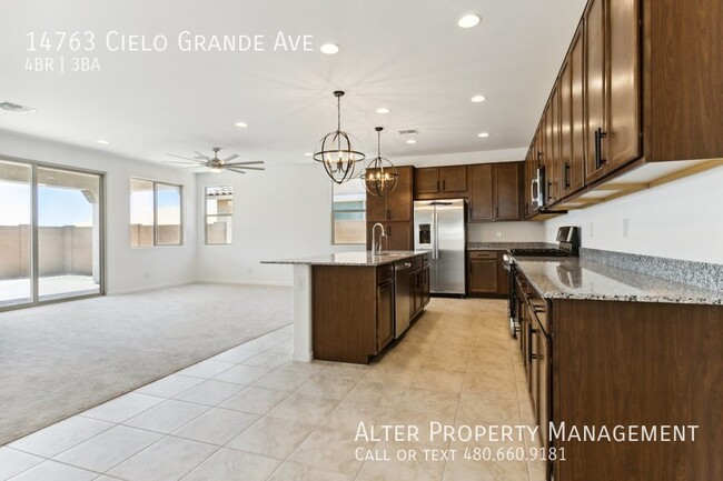 Foto del edificio - 14763 W Cielo Grande Ave