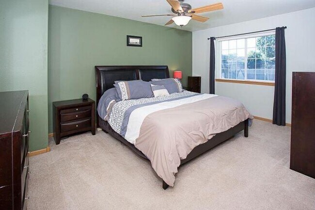 Foto del edificio - 4 bedroom in Billings MT 59105