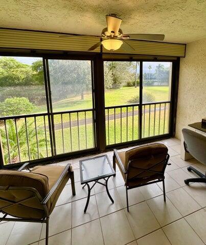 Building Photo - 5055 Oakhill Ln