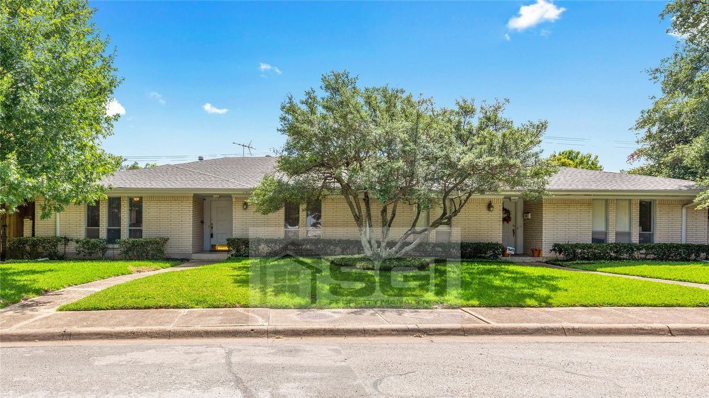 Great Side by Side Duplex Townhome Rentals in Dallas TX