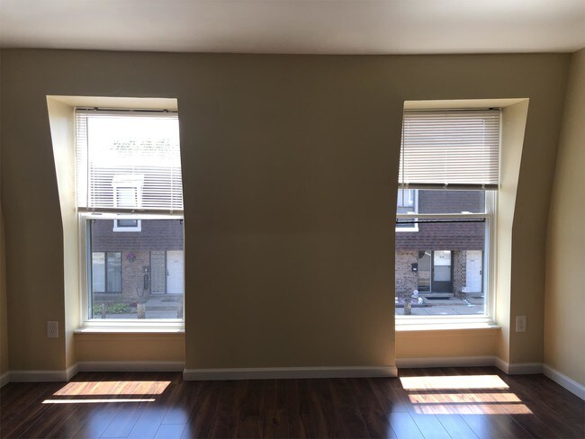Foto del edificio - 11871 Academy Rd