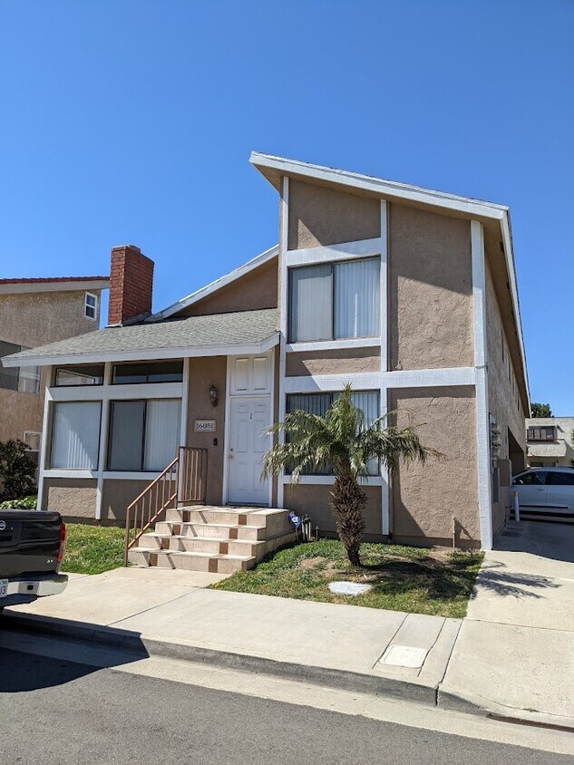 16881 Hoskins Ln Unit 1, Huntington Beach, CA 92649 Apartments in Huntington Beach, CA