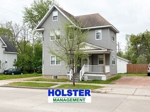 Building Photo - 410 N 7th St