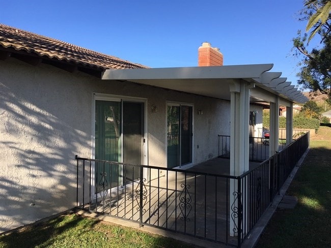 Building Photo - 5083 Los Olivos Way