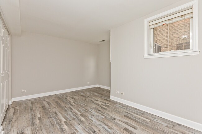 Foto del edificio - 1427 W Winona St